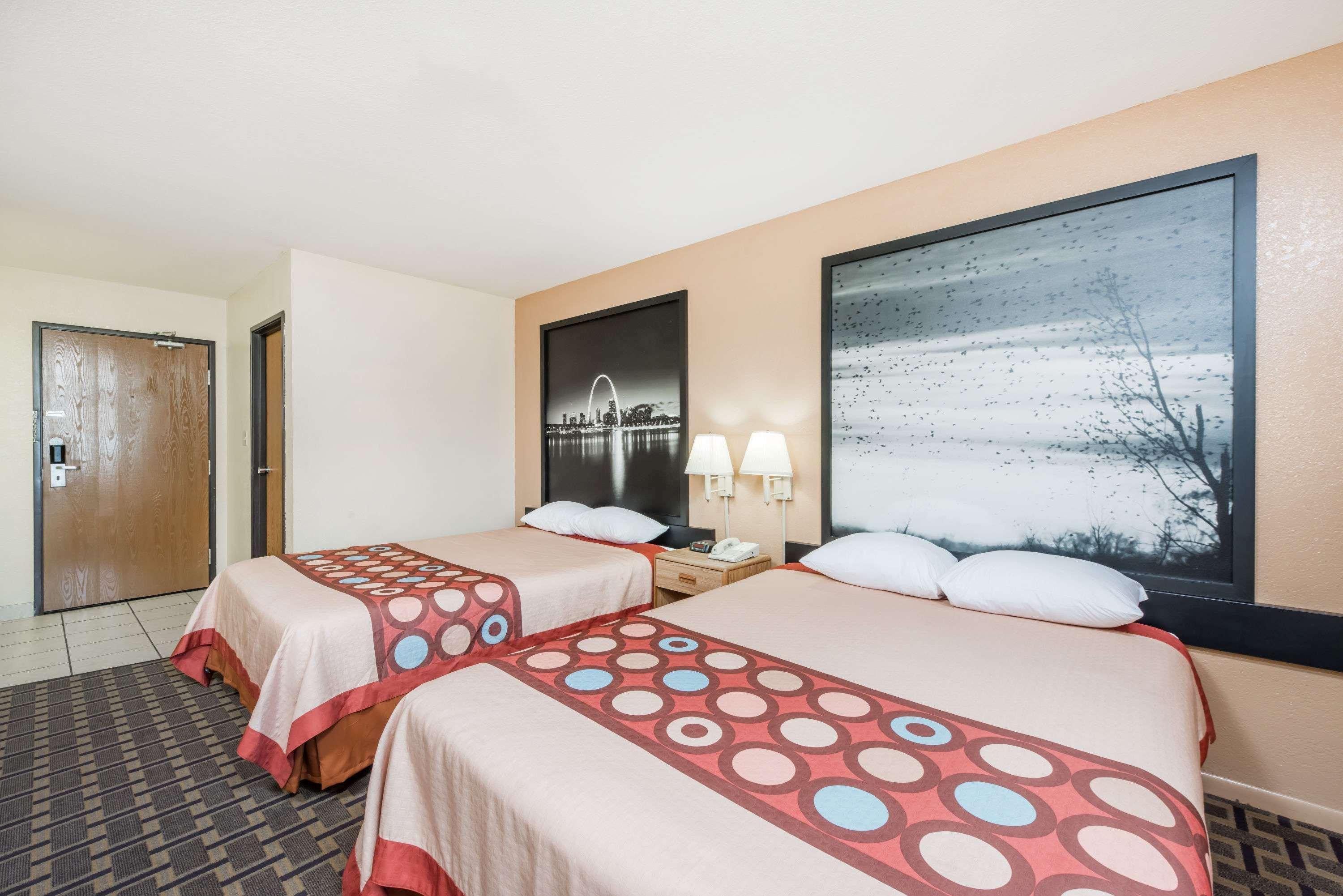Super 8 By Wyndham Lebanon Hotell Exteriör bild