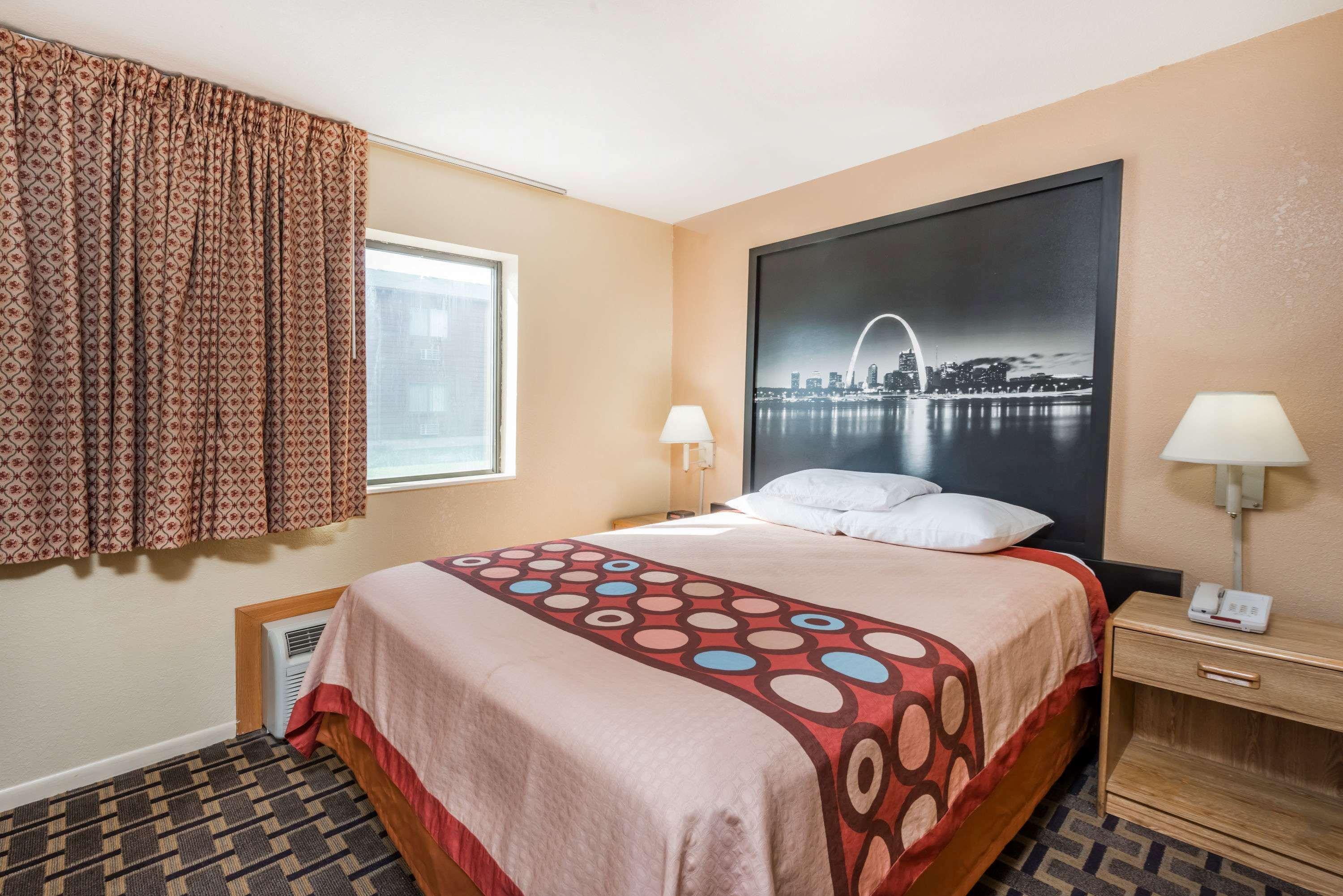 Super 8 By Wyndham Lebanon Hotell Exteriör bild